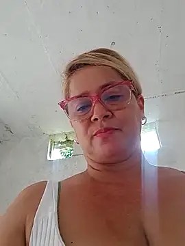 Snapshot of natally_ross21 chatting on 03.20.25 natally ross21 online show from 03.20.25