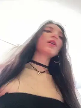 loly-yandere online show from 12.17.24