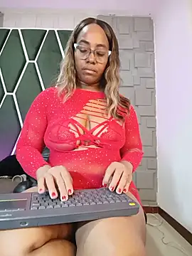AmbarthSmiith2 online show from 06.16.26