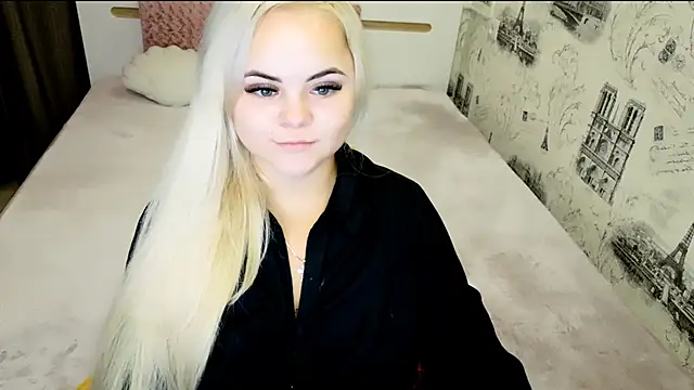 lovely-eyes online show from 10.14.25