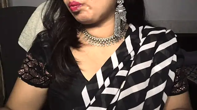 Gulaboo bhabi online show from 06.17.26