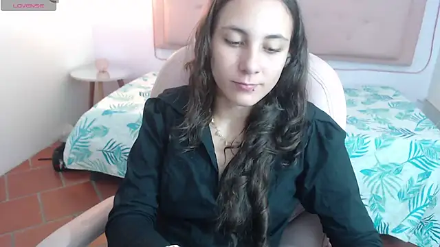 Snapshot of xlunna chatting on 02.12.25 xlunna online show from 02.12.25