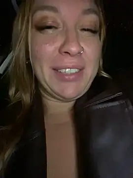 Snapshot of Sweet___Emily chatting on 12.25.24 Sweet Emily online show from 12.25.24