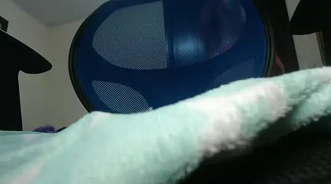 Snapshot of Amy_Walker chatting on 12.27.24 Amy Walker online show from 12.27.24