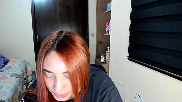 Snapshot of Amy_Walker chatting on 10.09.25 Amy Walker online show from 10.09.25