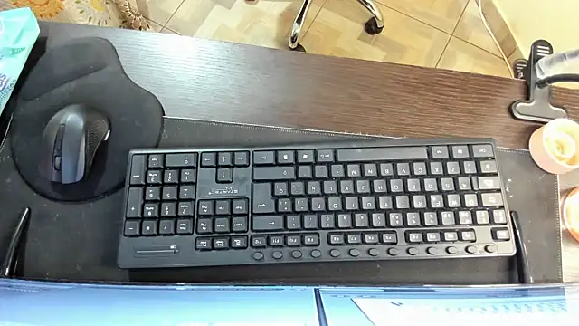 Snapshot of Amy_Walker chatting on 10.17.25 Amy Walker online show from 10.17.25