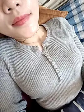 Snapshot of 2_sex chatting on 12.23.25 2 sex online show from 12.23.25