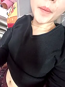 Snapshot of 2_sex chatting on 02.01.26 2 sex online show from 02.01.26