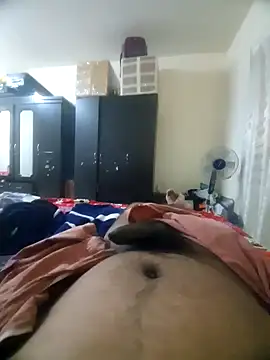 Snapshot of sexymallusexymale chatting on 12.25.24 sexymallusexymale online show from 12.25.24