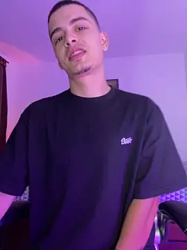 Snapshot of danny_42027 chatting on 01.20.25 danny 42027 online show from 01.20.25