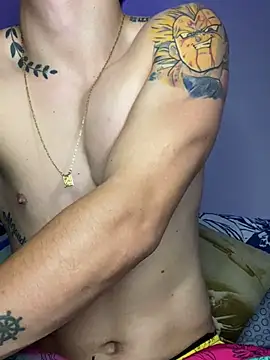 Snapshot of danny_42027 chatting on 03.04.25 danny 42027 online show from 03.04.25