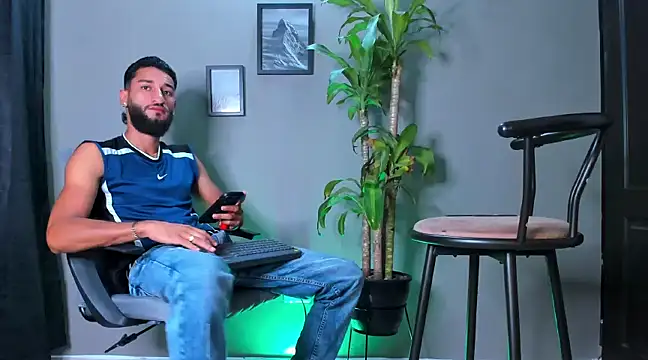 Damian 022 online show from 01.19.25