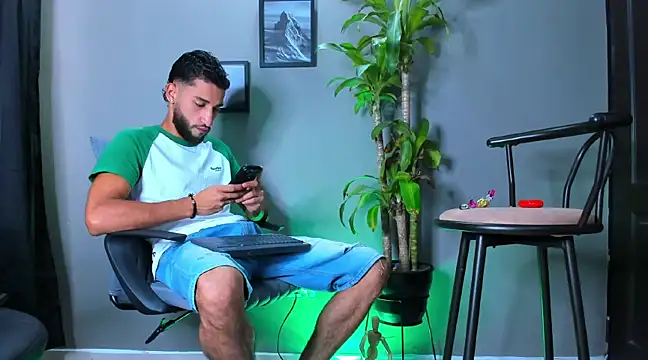 Damian 022 online show from 03.03.25