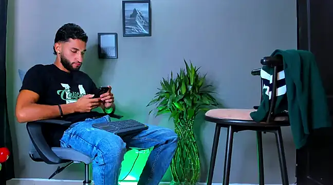 Damian 022 online show from 03.11.25