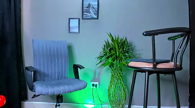 Damian 022 online show from 03.17.25