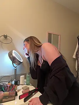 Snapshot of sophielove888 chatting on 03.20.25 sophielove888 online show from 03.20.25