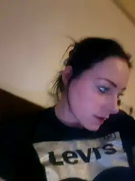 Snapshot of Jasmin-White chatting on 12.08.24 Jasmin-White online show from 12.08.24