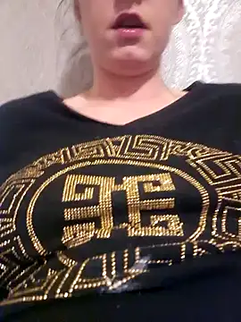 Snapshot of Jasmin-White chatting on 12.15.24 Jasmin-White online show from 12.15.24