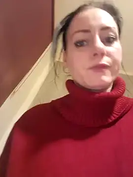 Snapshot of Jasmin-White chatting on 12.28.24 Jasmin-White online show from 12.28.24