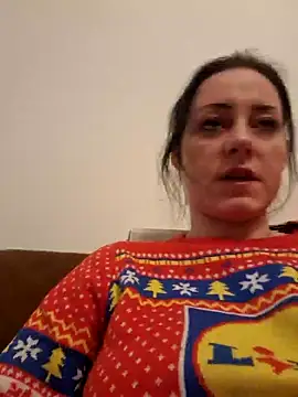 Snapshot of Jasmin-White chatting on 02.08.25 Jasmin-White online show from 02.08.25
