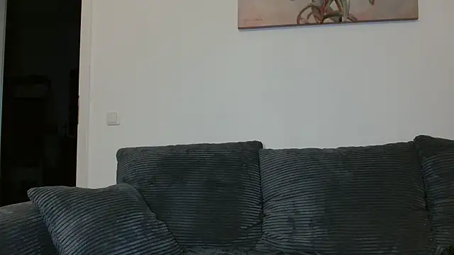 Snapshot of Jasmin-White chatting on 10.10.25 Jasmin-White online show from 10.10.25