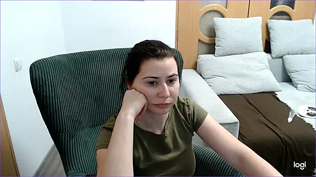 VioletaFlower7 online show from 02.15.26