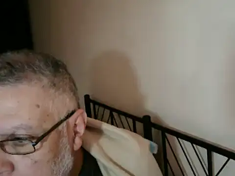 100Tauros online show from 10.30.25