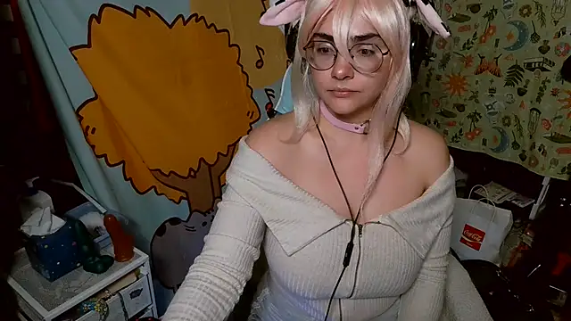 Snapshot of mochi_rainbow chatting on 01.27.25 mochi rainbow online show from 01.27.25