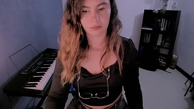 Snapshot of gigi_stephans chatting on 07.27.26 gigi stephans online show from 07.27.26