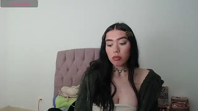 Snapshot of Julieta_De_Los_Angeles chatting on 03.27.26 Julieta De Los Angeles online show from 03.27.26