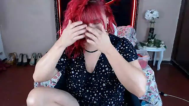 Snapshot of VioletaaaSlave chatting on 02.25.26 VioletaaaSlave online show from 02.25.26