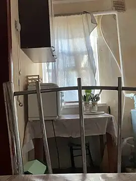 Snapshot of Romsticks chatting on 10.25.25 Romsticks online show from 10.25.25