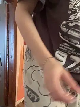 Snapshot of Romsticks chatting on 03.14.26 Romsticks online show from 03.14.26