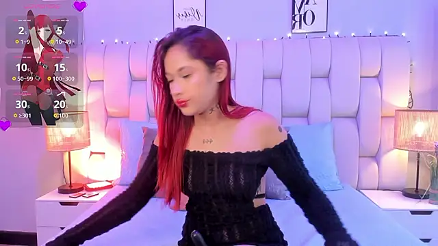 Snapshot of SkinnyFoxy chatting on 02.07.26 SkinnyFoxy online show from 02.07.26