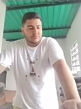 Snapshot of antoniovento chatting on 06.18.26 antoniovento online show from 06.18.26