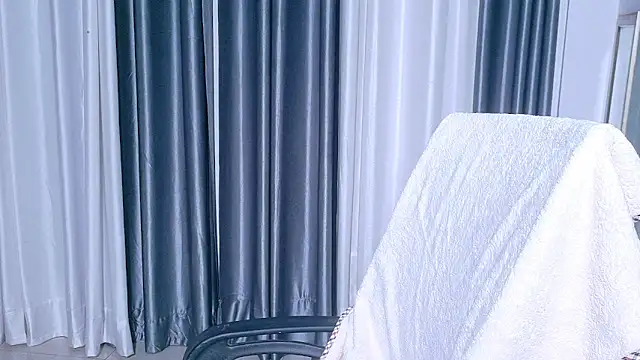 Aashika-Kaur online show from 05.04.26