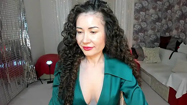 Snapshot of KarinaSweeety chatting on 02.17.26 KarinaSweeety online show from 02.17.26