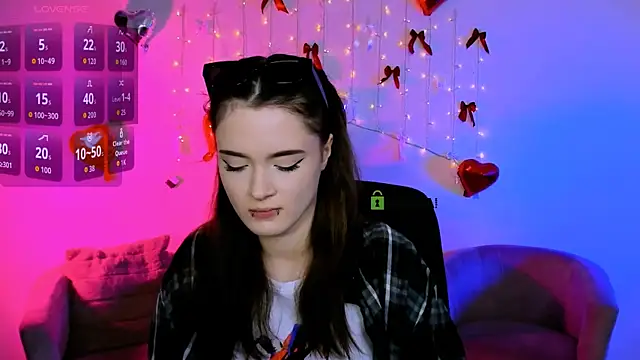 liana kisses online show from 03.24.26