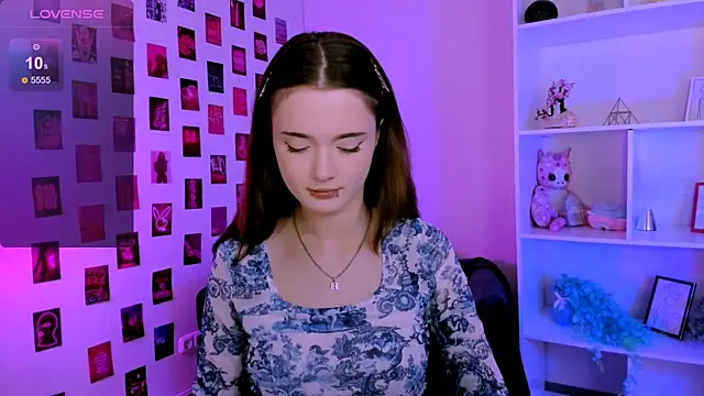 liana kisses online show from 06.24.26