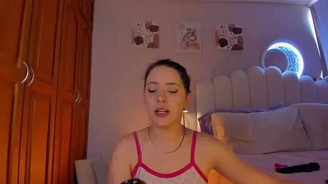 martinaaricci online show from 12.15.25