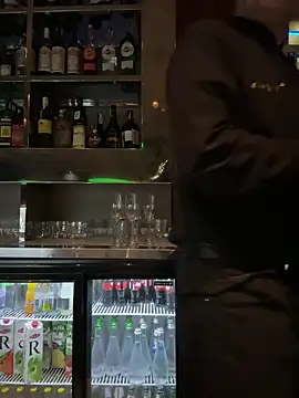 Snapshot of Ariel_Ari chatting on 12.23.24 Ariel Ari online show from 12.23.24