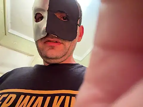 Snapshot of Ariel_Ari chatting on 01.09.25 Ariel Ari online show from 01.09.25