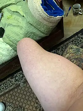 Snapshot of Ariel_Ari chatting on 03.15.25 Ariel Ari online show from 03.15.25