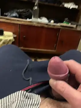 Snapshot of Ariel_Ari chatting on 10.13.25 Ariel Ari online show from 10.13.25