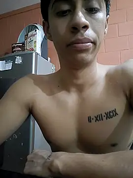 Snapshot of culitotragon24 chatting on 02.26.25 culitotragon24 online show from 02.26.25