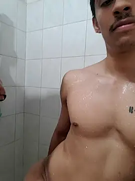 Snapshot of culitotragon24 chatting on 10.14.25 culitotragon24 online show from 10.14.25