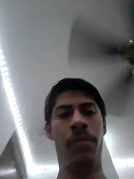 Snapshot of culitotragon24 chatting on 10.21.25 culitotragon24 online show from 10.21.25