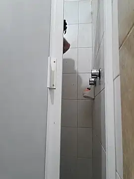 Snapshot of culitotragon24 chatting on 11.17.25 culitotragon24 online show from 11.17.25