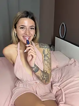 Snapshot of Jasmine_urPrincess chatting on 10.05.25 Jasmine urPrincess online show from 10.05.25