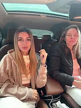 Snapshot of Jasmine_urPrincess chatting on 10.16.25 Jasmine urPrincess online show from 10.16.25